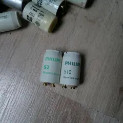 Dwa startery Philips S2 i S10, które pomogą Ci dobrać starter do świetlówki.