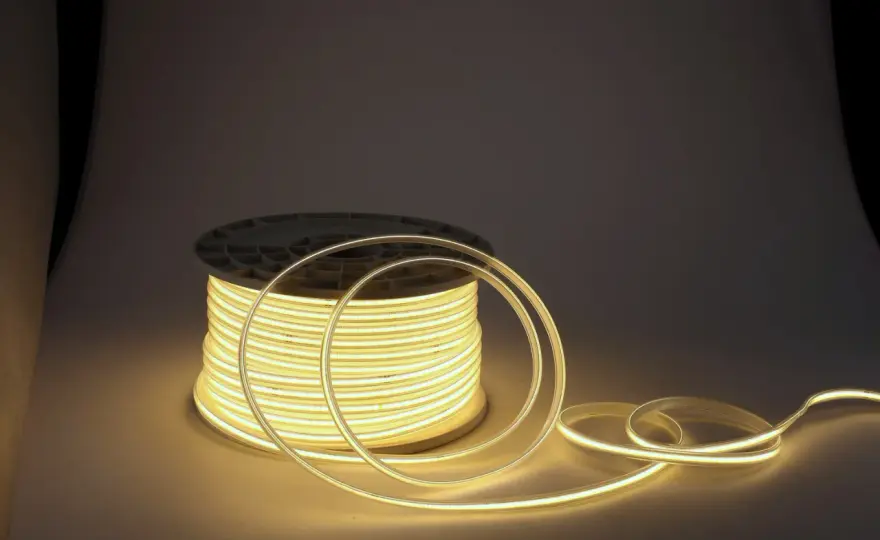 Przewód do LED 230V - Jaki wybrać, by było bezpiecznie?